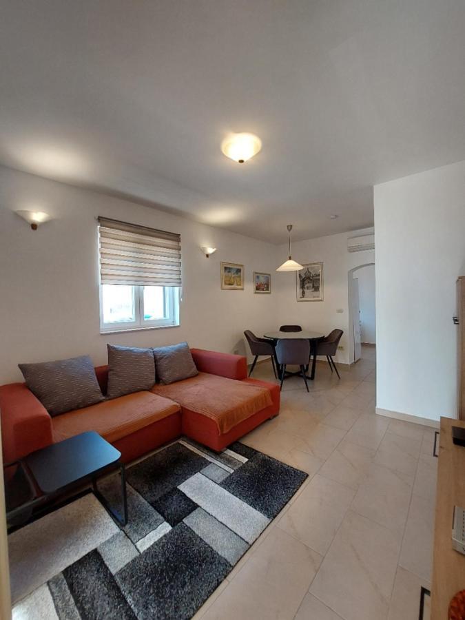Apartments Maris Vranjic Ngoại thất bức ảnh